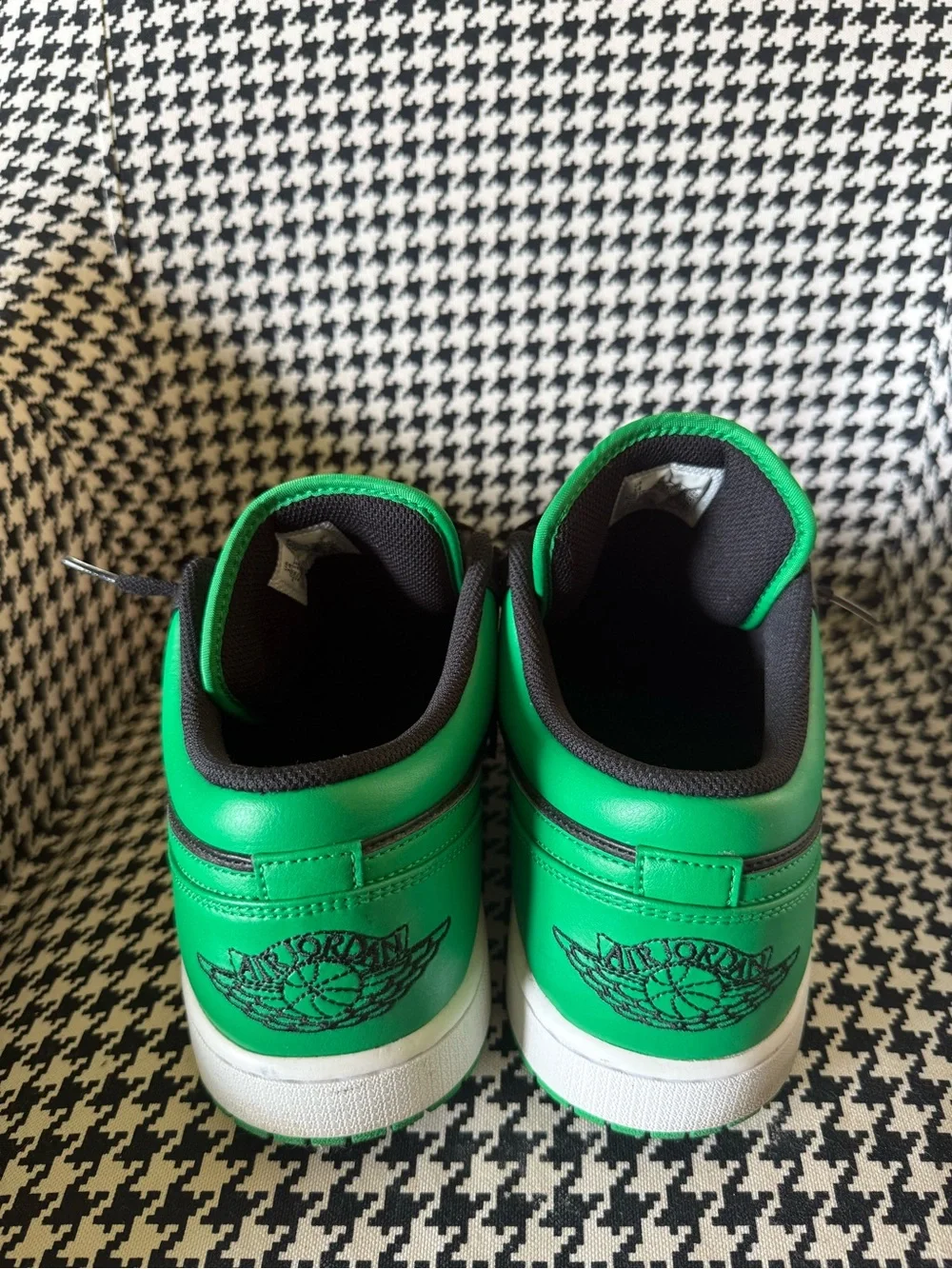 Jordan low top